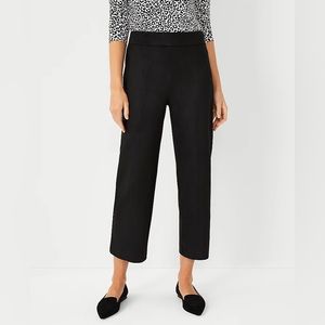 NWT Ann Taylor Black Faux Suede Side Zip Straight Crop Pant, Size 14